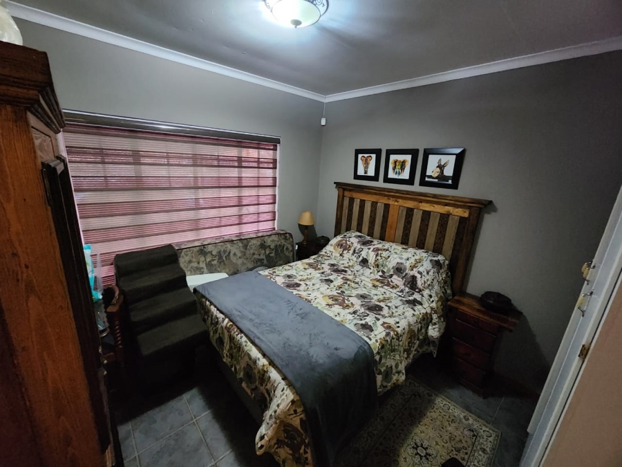 3 Bedroom Property for Sale in Protea Park North West